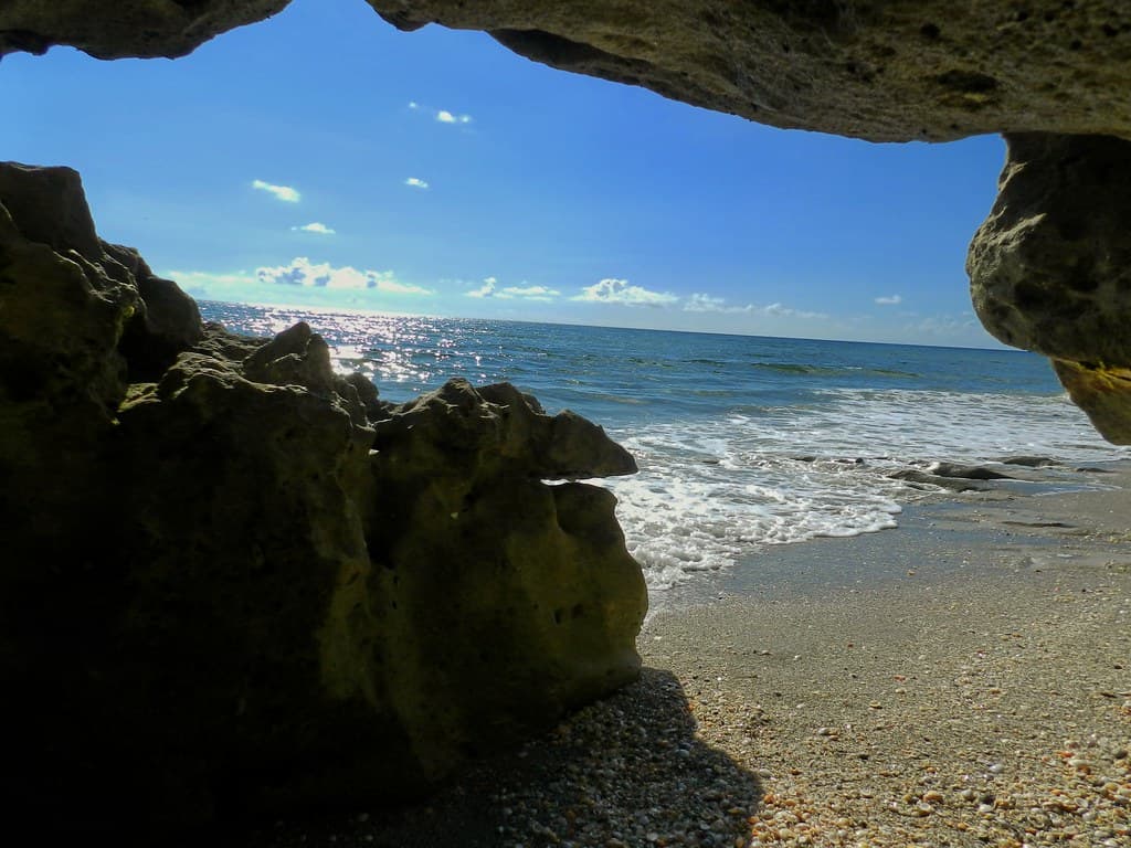 Jupiter Island Sea Cave