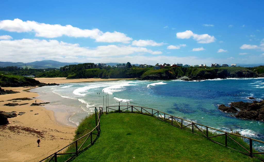 Playa de Anguileiro — photo by Ignorant Walking