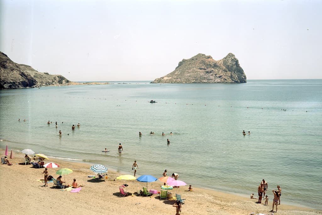 Playa de Poniente — photo by Danipuntocom