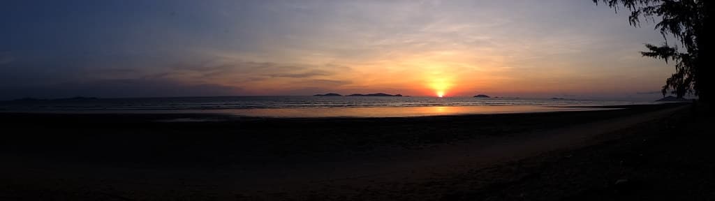 Myaing Gyi Beach — photo by vitch