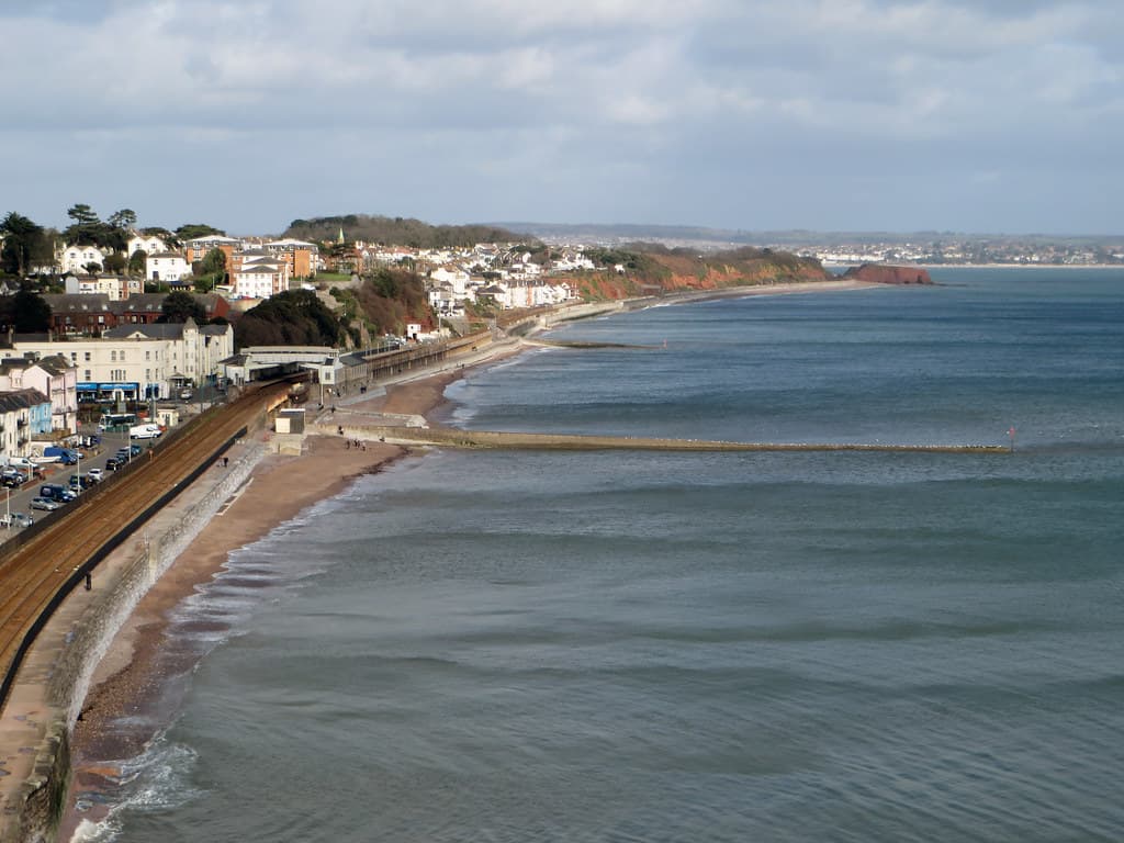 Maer Rocks Beach — photo by diamond geezer