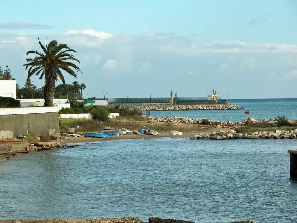 Kobet El Hawa Beach — photo by hans pohl
