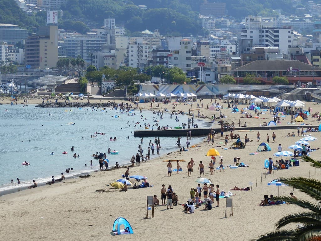 Nishikigaura Beach — photo by izunavi