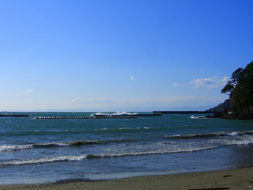 Kumomi Beach — photo by izunavi