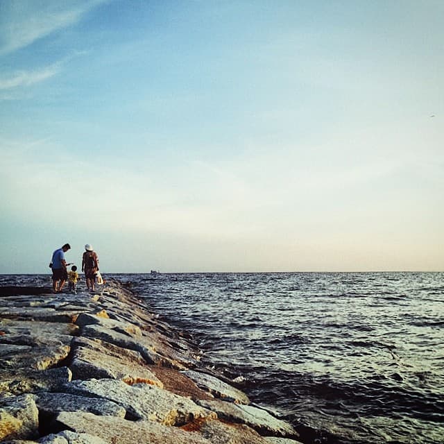Minami Funabashi Beach — photo by 麦可