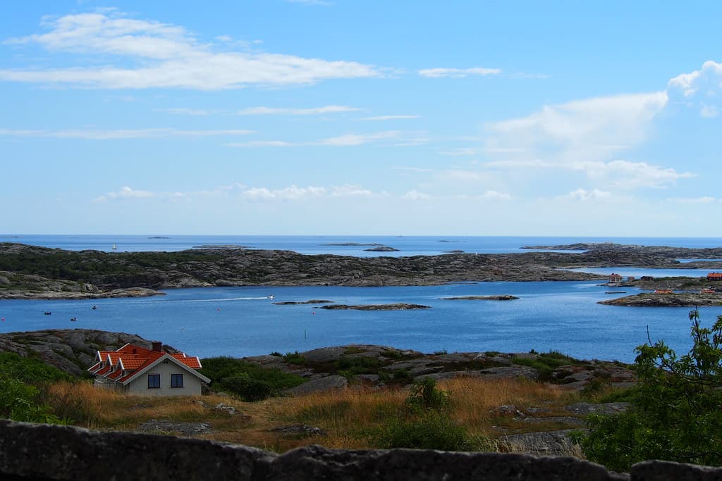 Åstol Beach — photo by @kobak