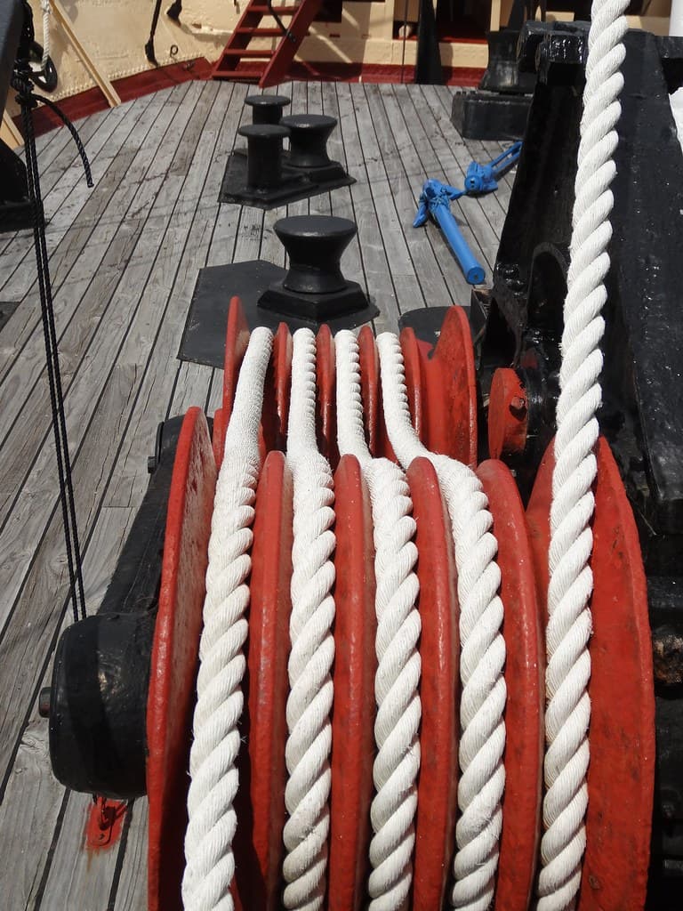 Albany Whale World. Cheynes III whaleboat. Ropes away.