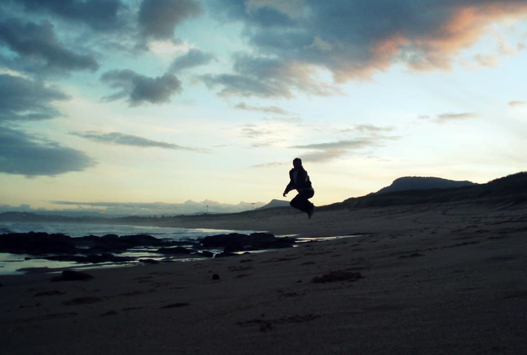 02/06/2010 (Day 4.153) - Jumping At Dusk