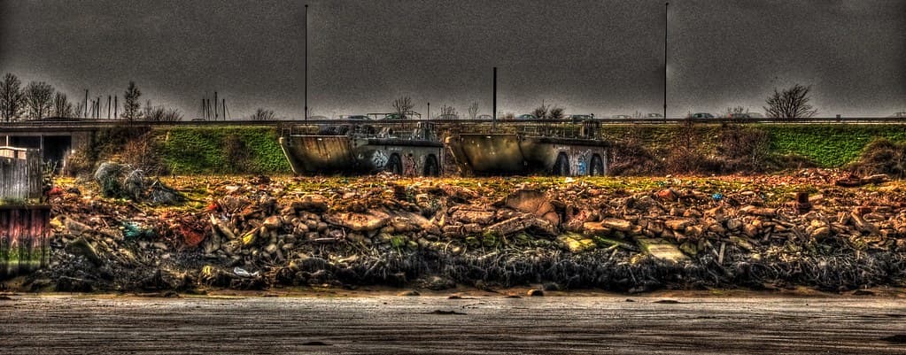 L.A.R.C. 60's on PortSea Island HDR