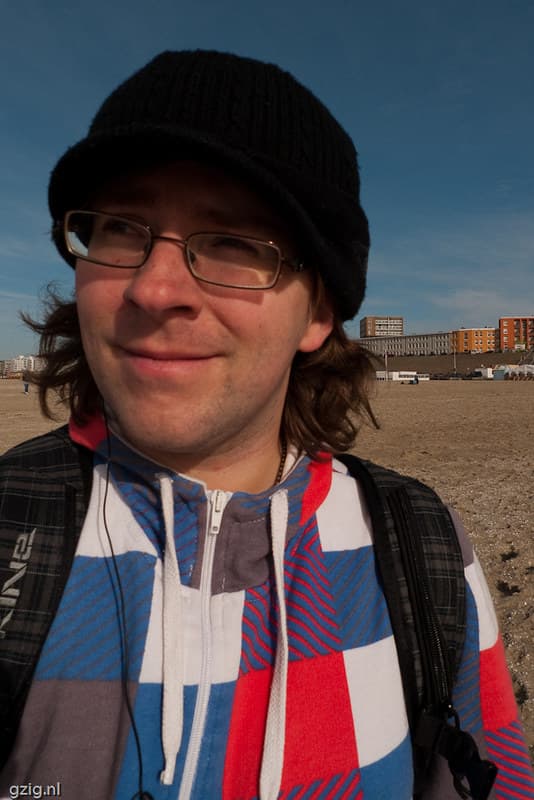 Marcel op t strand