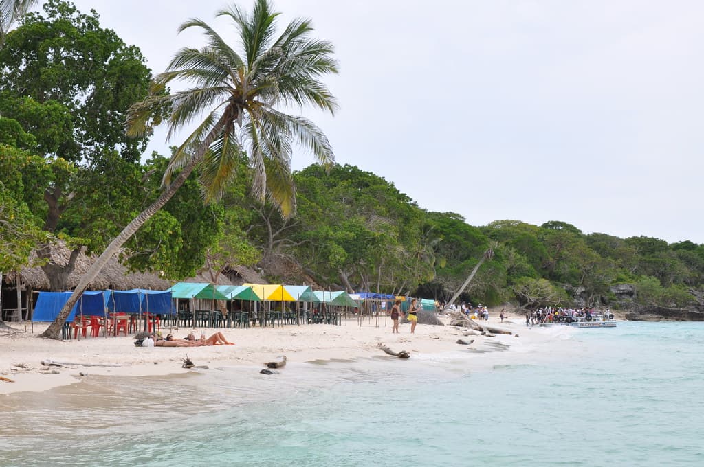 Playa Isla Grande — photo by Jorge Lascar