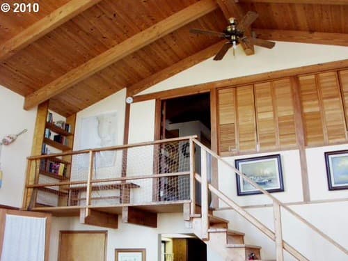 33112 Nesika Rd, Gold Beach, OR