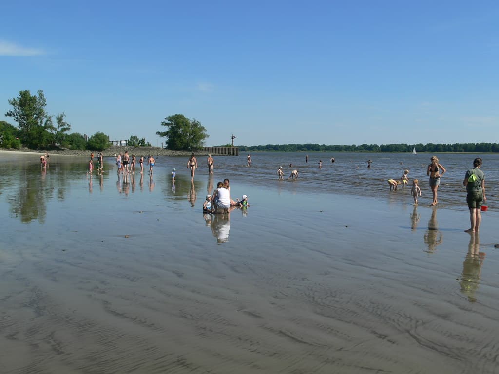 Hetlinger Schanze Beach — photo by www.publizieren-im-netz.de