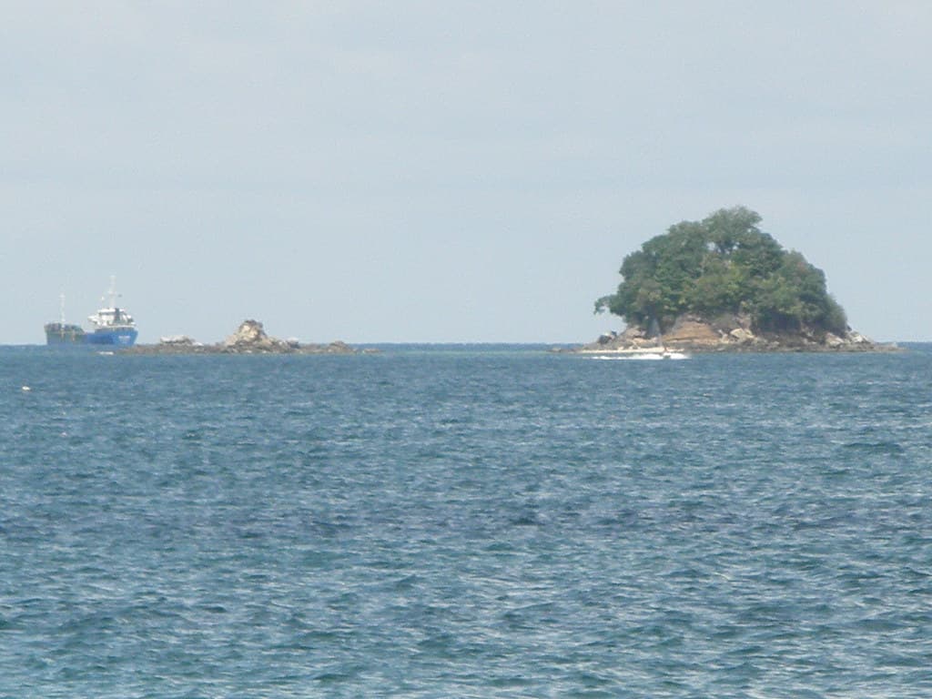 Karambunai Beach — photo by thienzieyung