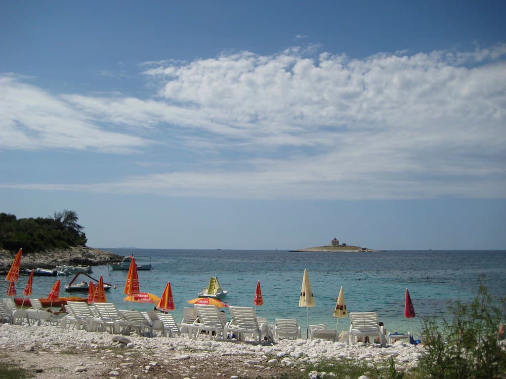 Mekicevica Beach — photo by papahazama