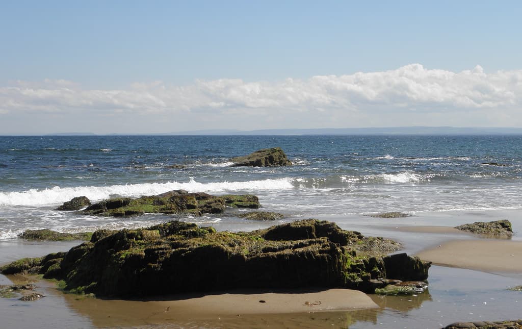 Balintore Beach — photo by IrenicRhonda