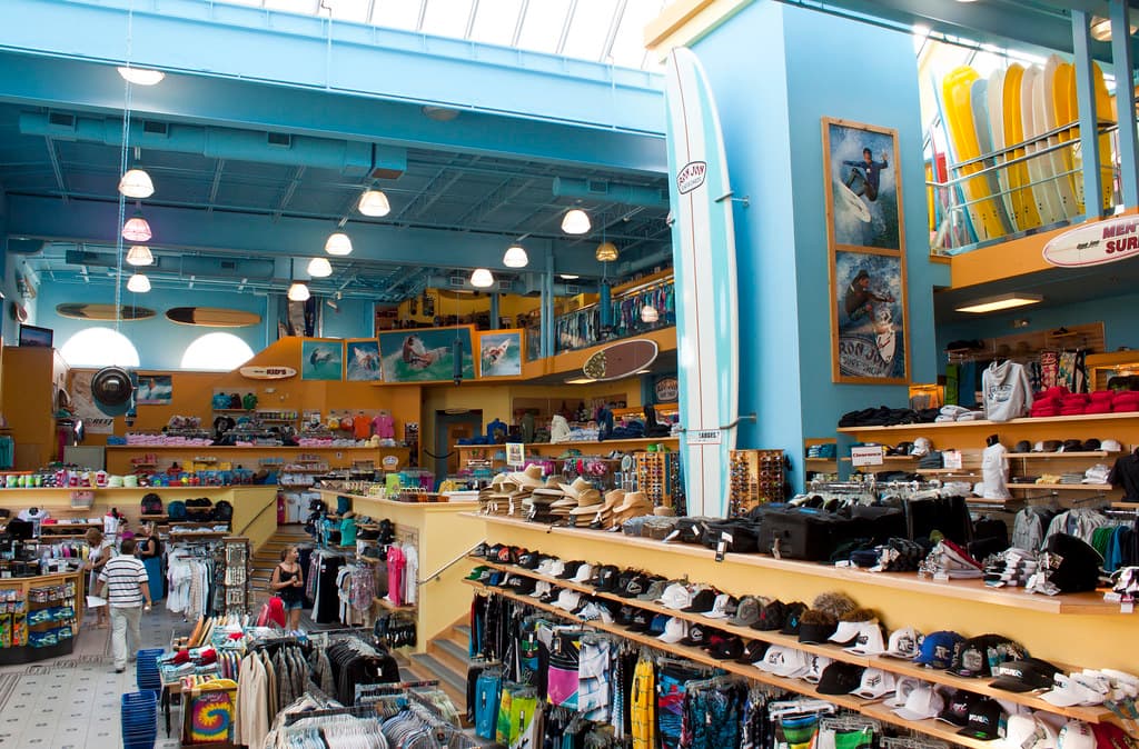 2010 09 04 - 2424 - Ship Bottom - Ron Jon Surf Shop
