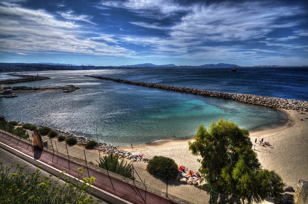 Calanque de la Redonne — photo by marcovdz