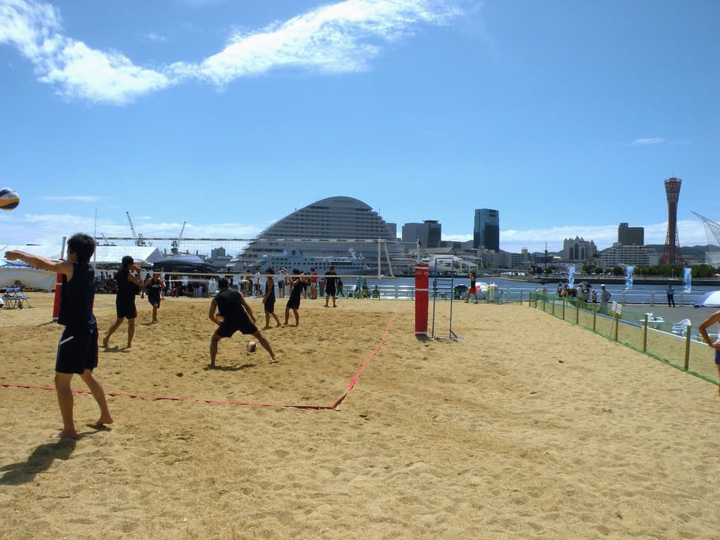 Beach and city 2