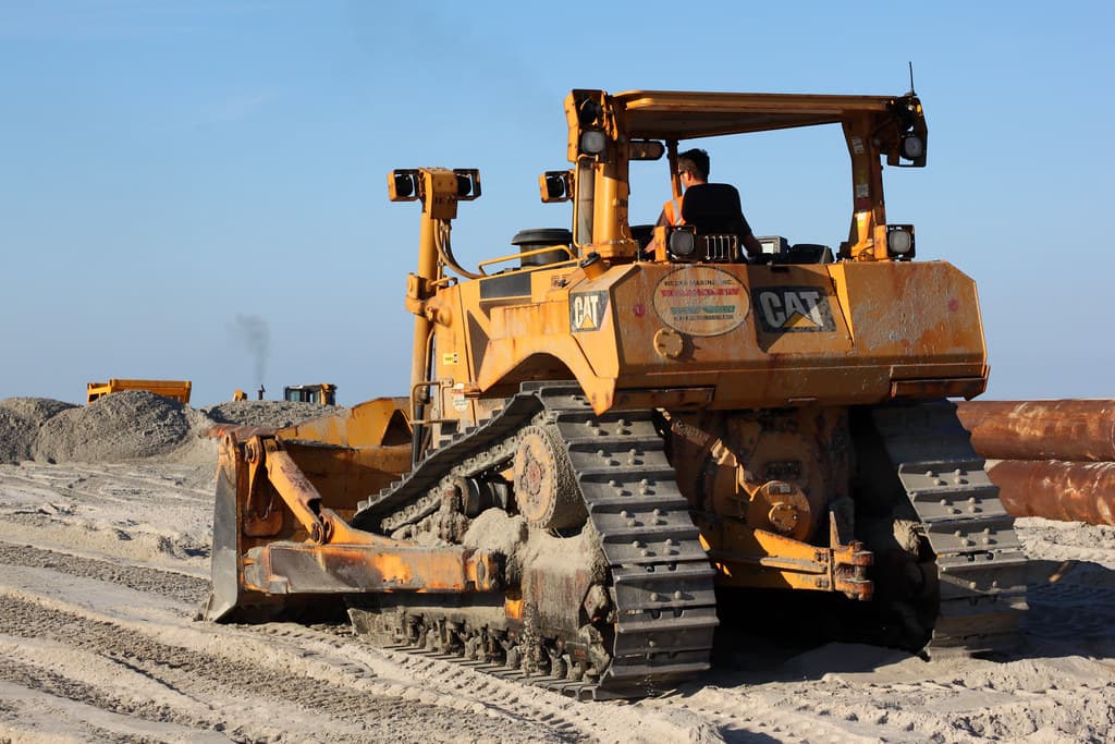 2010 06 18 - 0407 - Harvey Cedars - Bulldozer