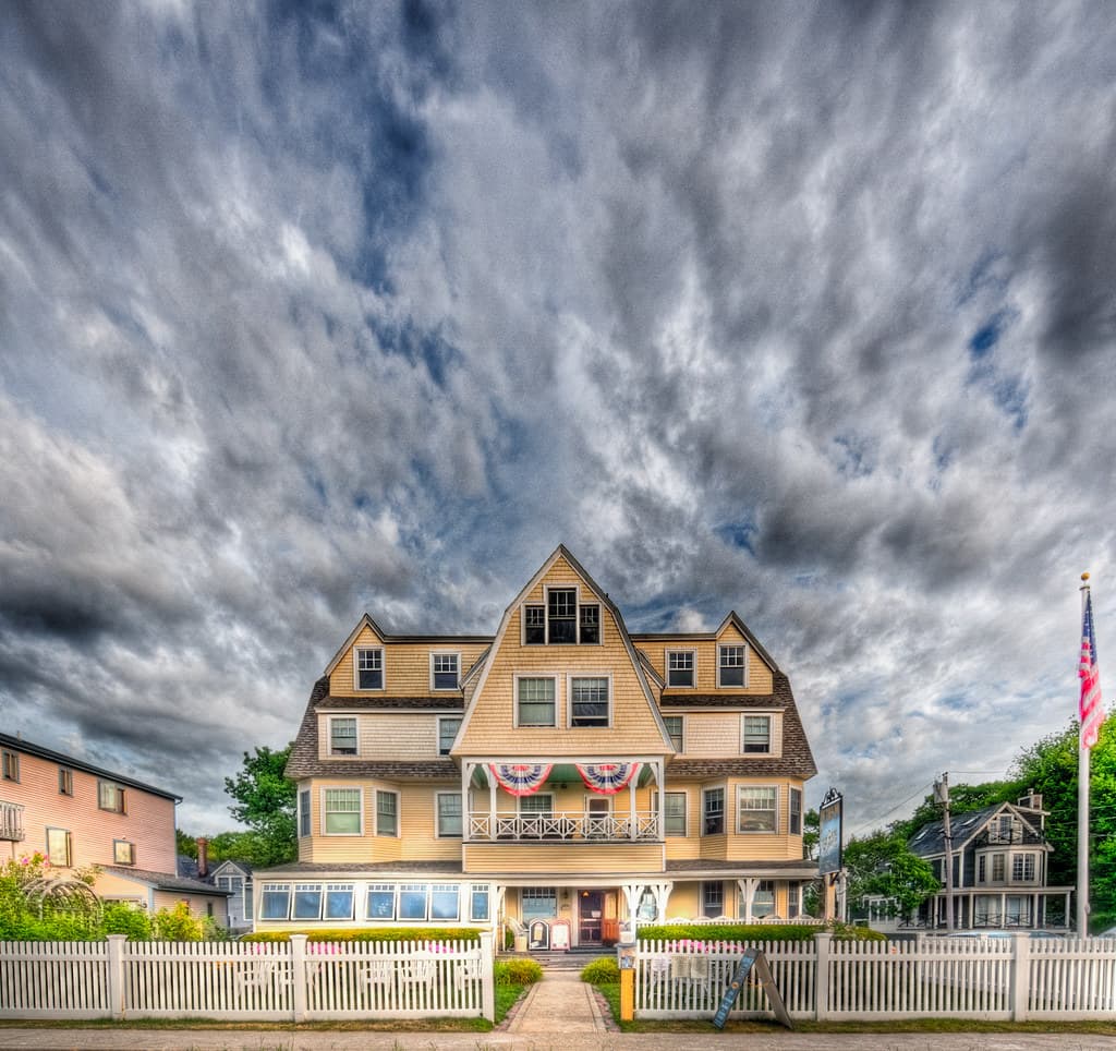 tides inn by the sea