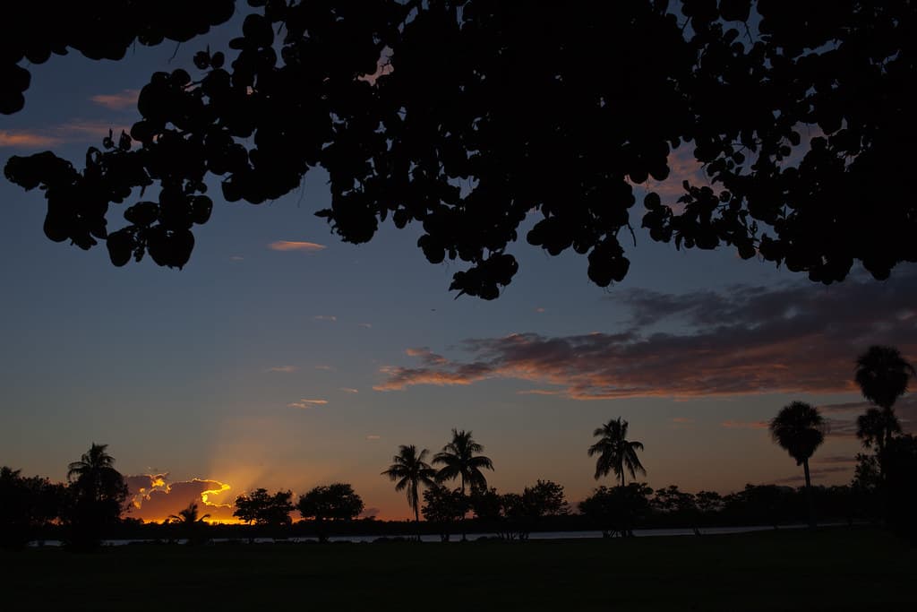My first sunset photo with the Voigtlander Pancake lens | 101124-7148-jikatu