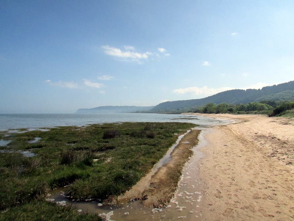 Benllech Beach — photo by Reading Tom