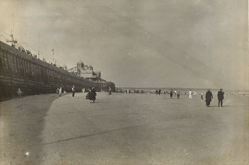 Auburn Sands — photo by East Riding Archives