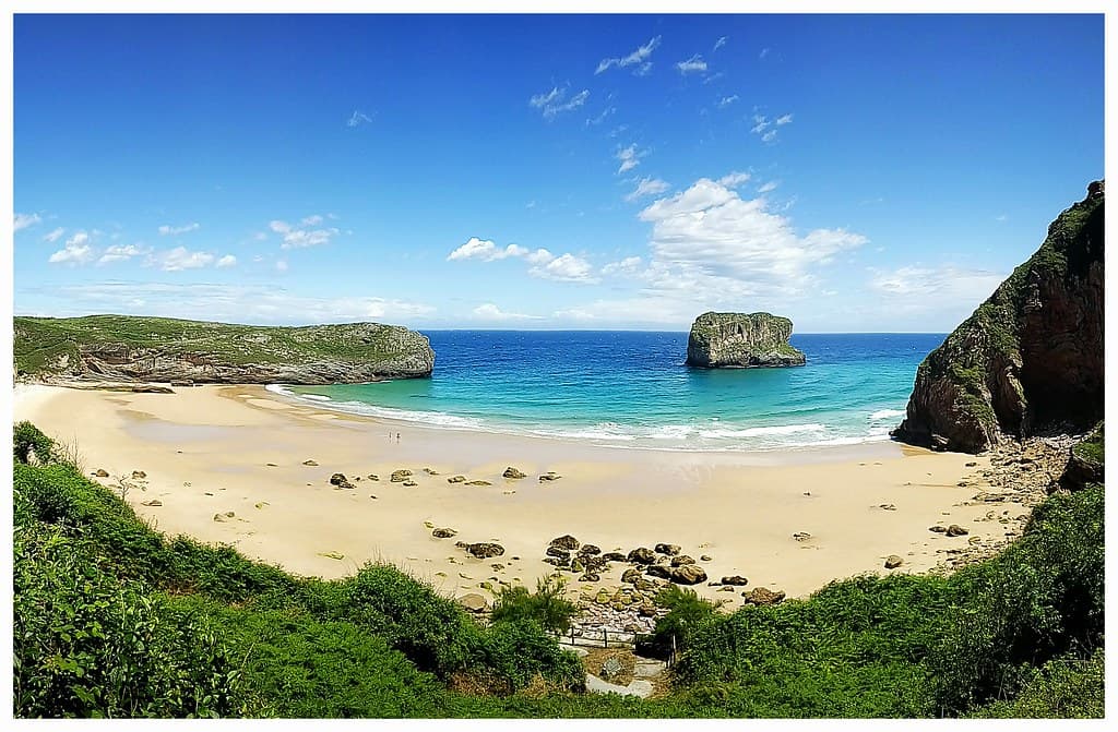 Playa de Poo — photo by super 8 photography