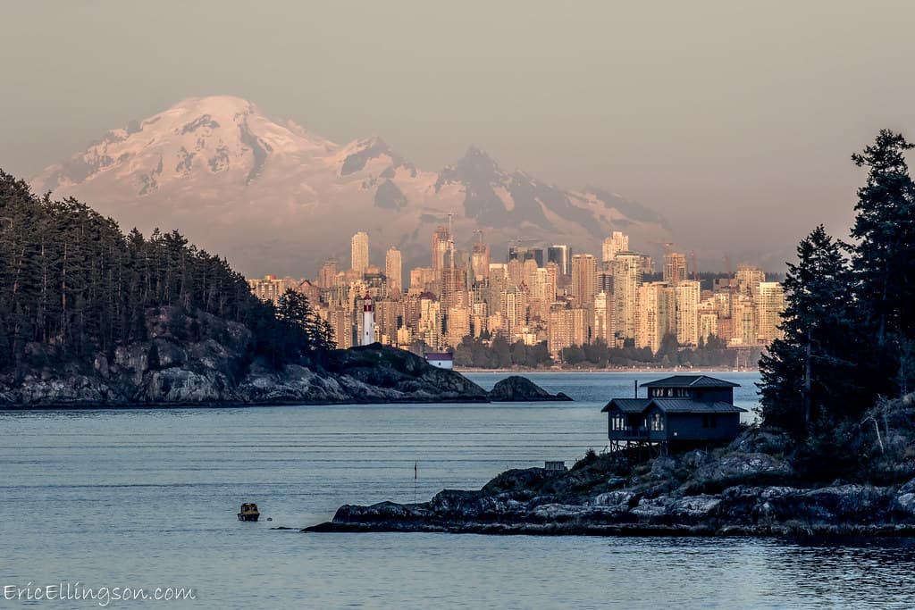 ferry into Horseshoe Bay, BC