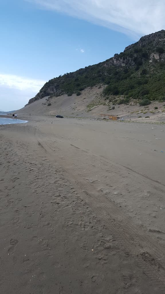 Rana e Hedhun Beach — photo by openstreetmap_albania