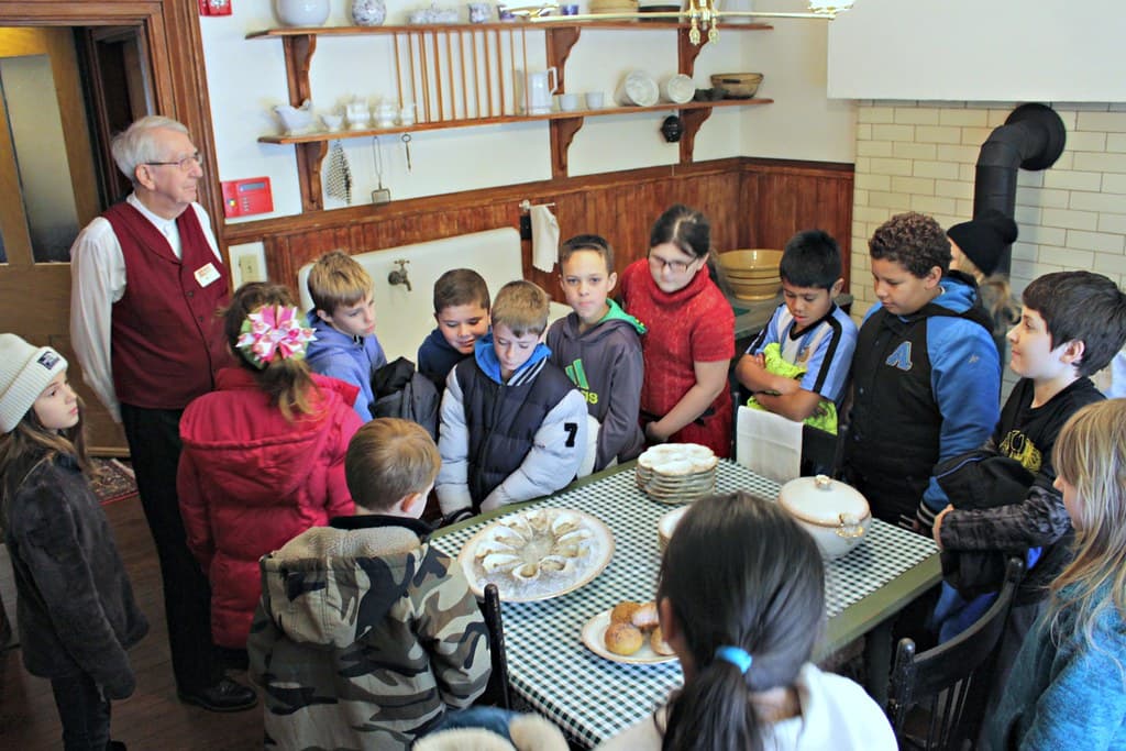 Plenty of Family Fun in Cape May this Summer Historic sites, nature programs, scavenger hunts, trolley tours and more continue to offer a variety of activities to share as a family this summer
