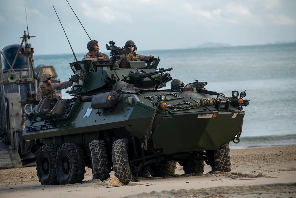 Marines conduct amphibious assault training during Talisman Saber 17