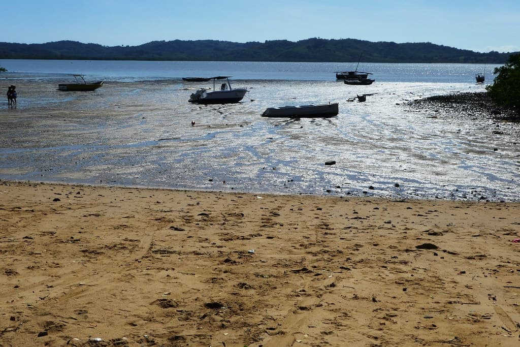 Amporaha Beach