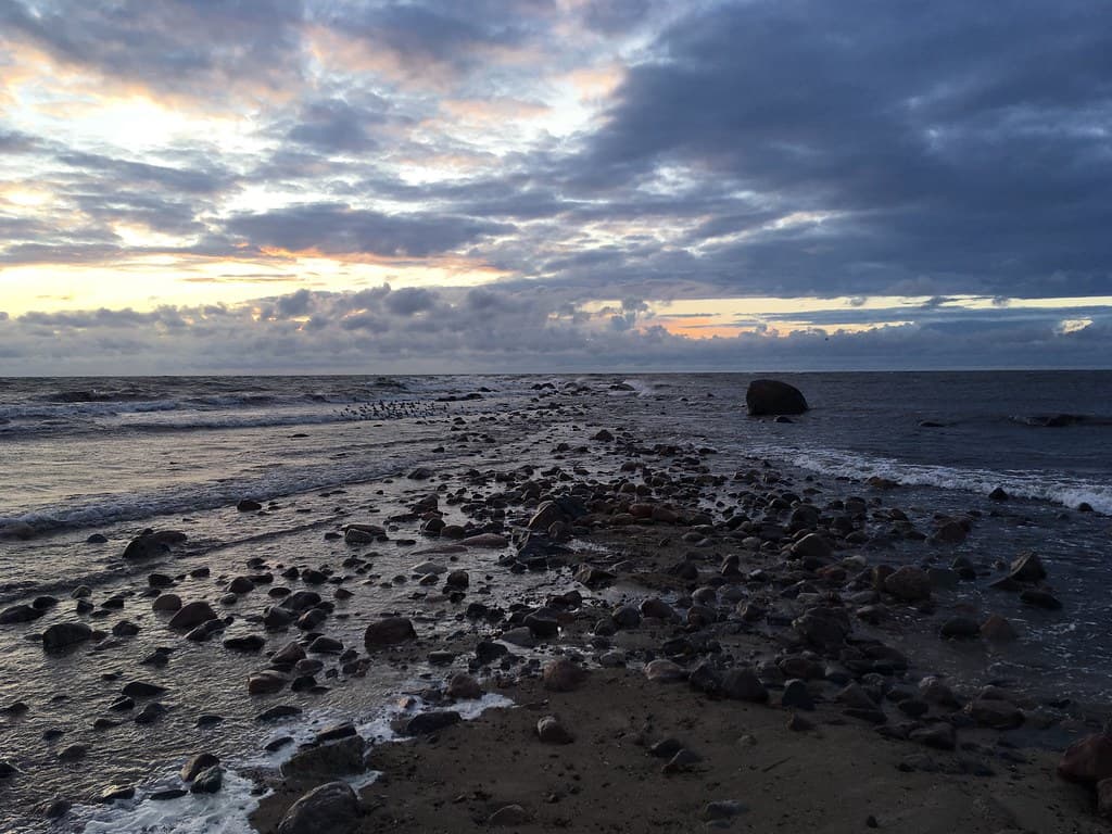 Tahkuna Lighthouse Beach