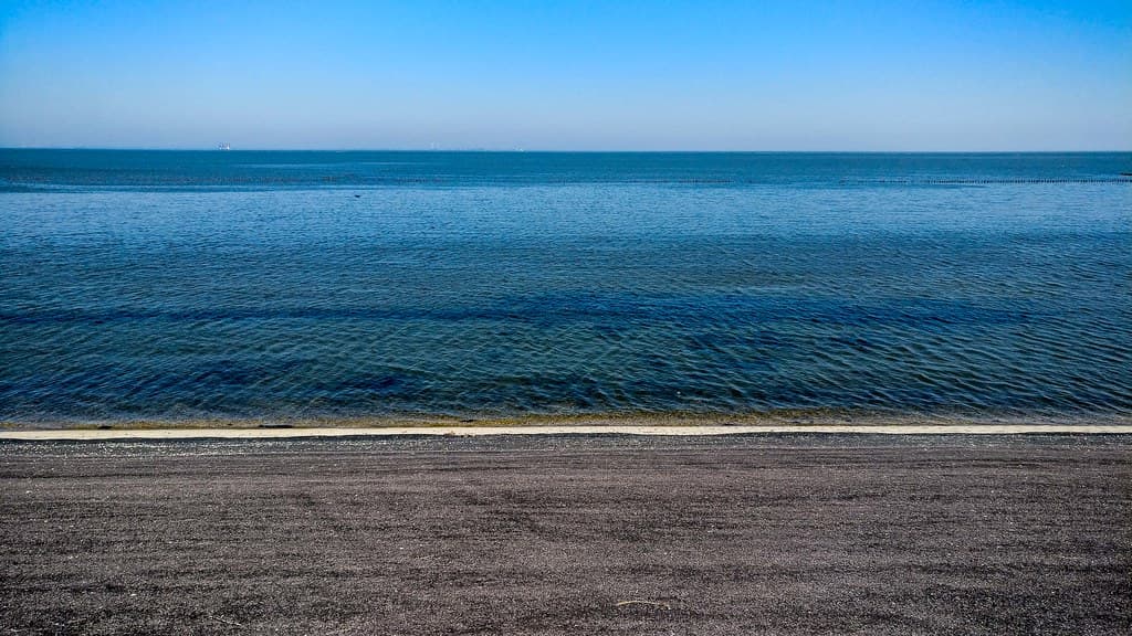 Eemshaven Beach — photo by jbdodane