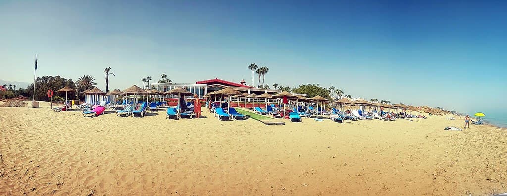 Playa Real de Zaragoza — photo by super 8 photography