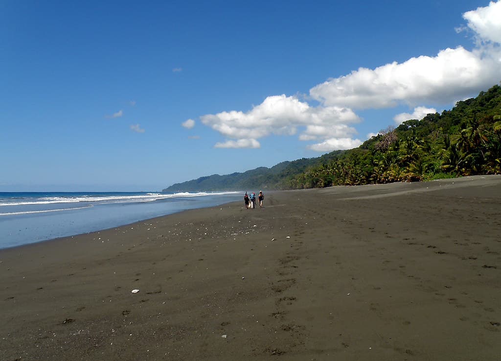 Playa La Leona — photo by Thomas Jundt + CV