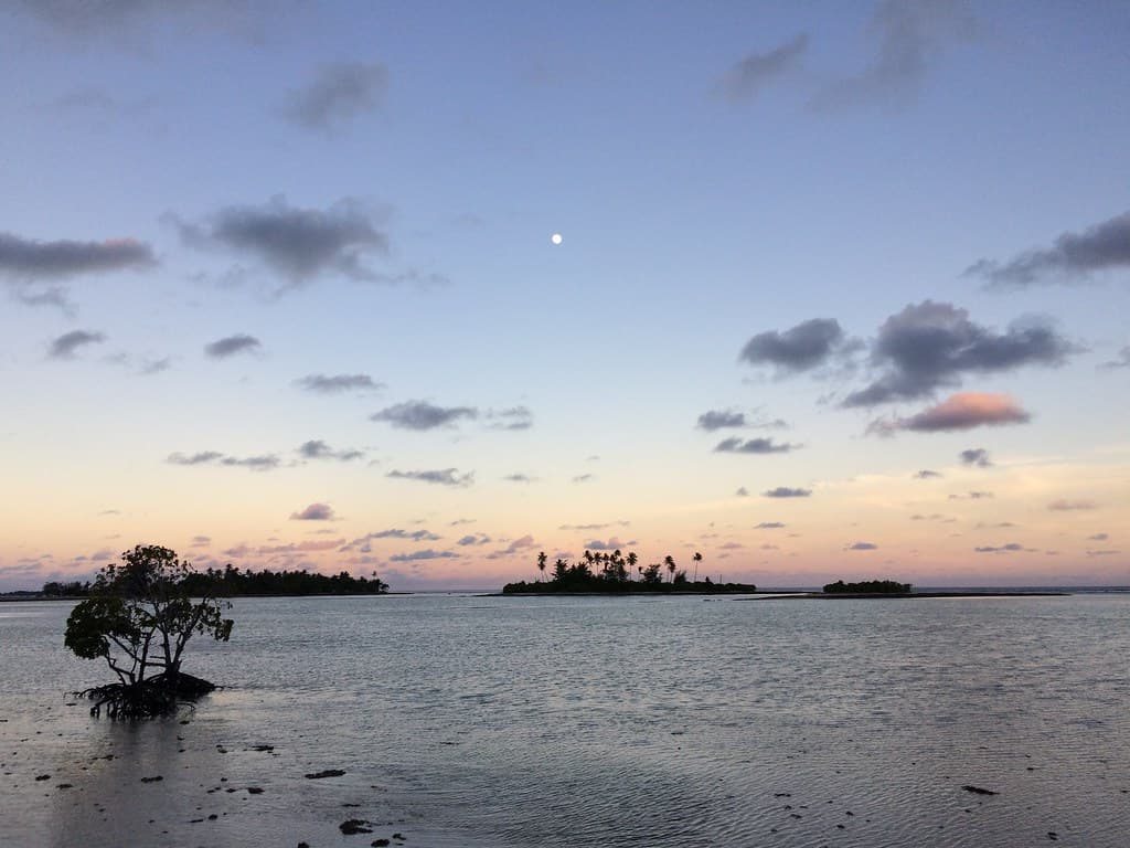 Ambo Beach — photo by hypermobility