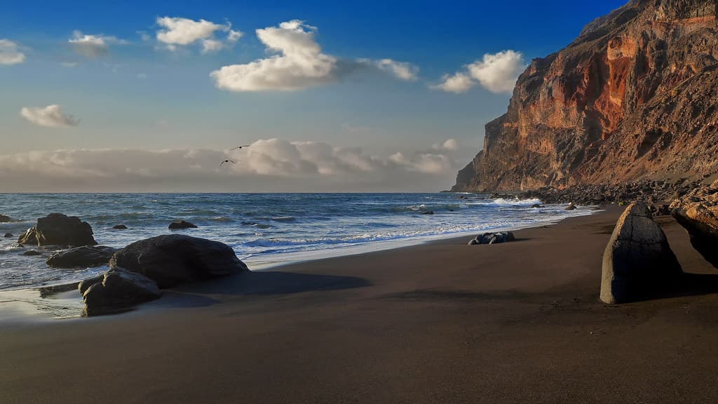 Playa de Vueltas — photo by Jörg Bergmann