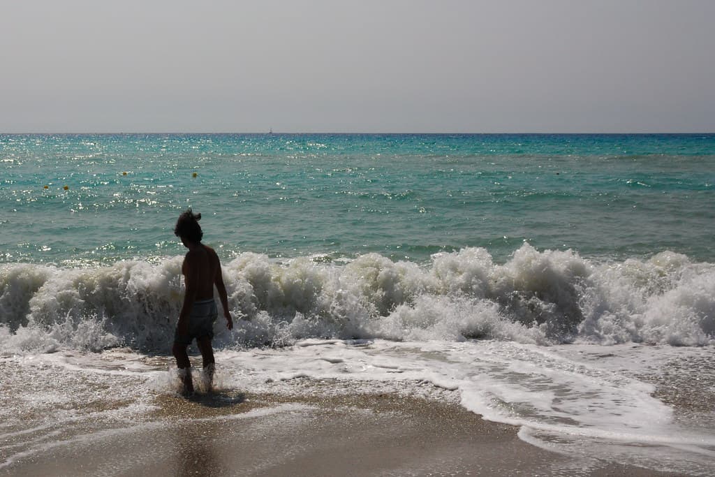 Roccella Ionica Beach — photo by Rafael Peñaloza