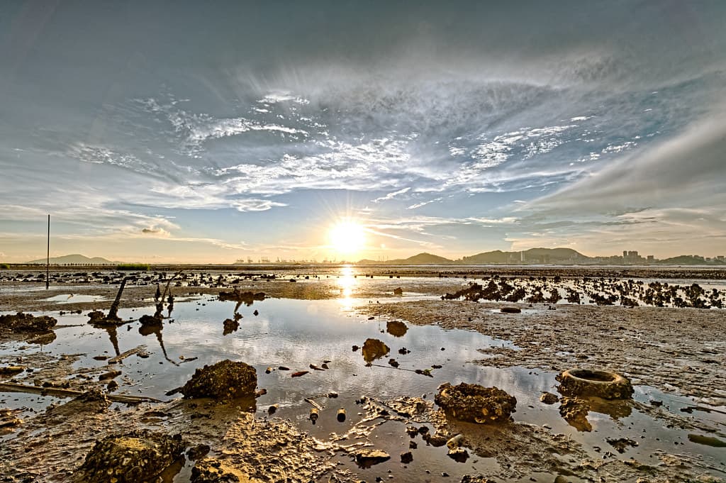 Tuen Mun Promenade Beach