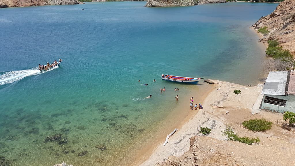 Playa Taguapire — photo by LuisCarlos Díaz