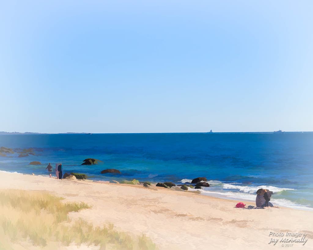Pequot Avenue Beach — photo by Jay Mac 3