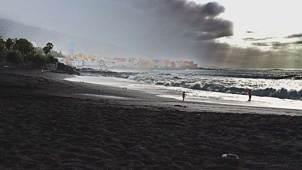 Playa Jardín — photo by Laurent Simon
