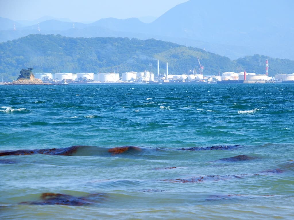 Yura Coast — photo by : : Ys [waiz] : :