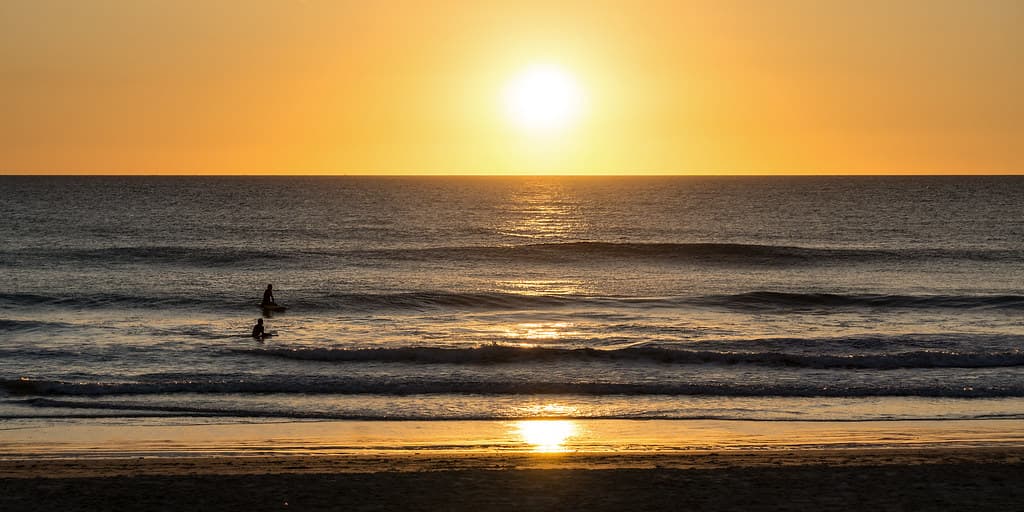 Playa de Zahora — photo by rey perezoso