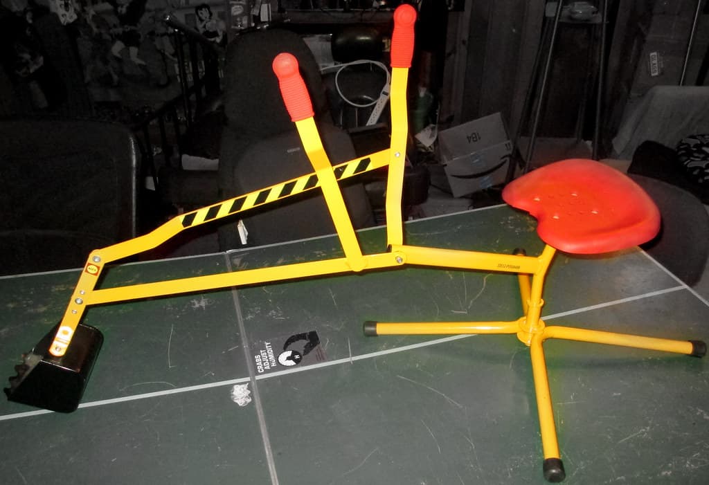 20170603 - yardsale haul - construction digger - 141520
