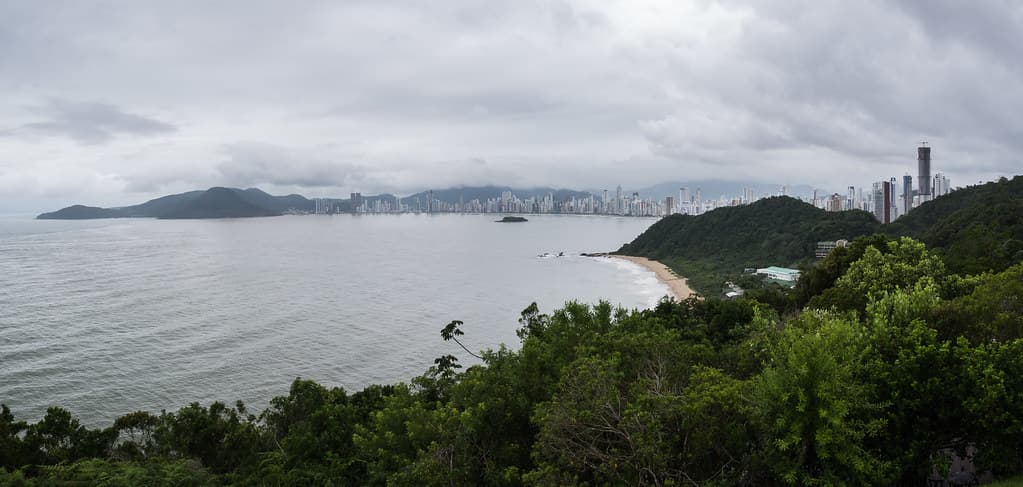 Praia Central — photo by Edgardo W. Olivera