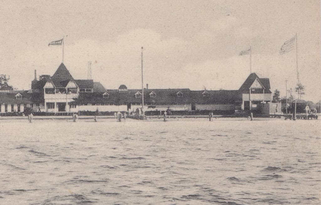 SE Detroit Grosse Point MI BELLE ISLE BATH HOUSE COMPLES with Piers and Docks Waterfront and Beach on the Detrotit River Belle Isle Park 1 PIECE BATHING SUIT DAYS FOR MEN & WOMEN2